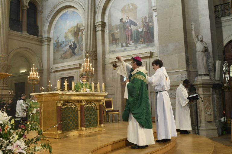 Un dimanche avec Monseigneur Aupetit Paroisse SaintFrançoisXavier